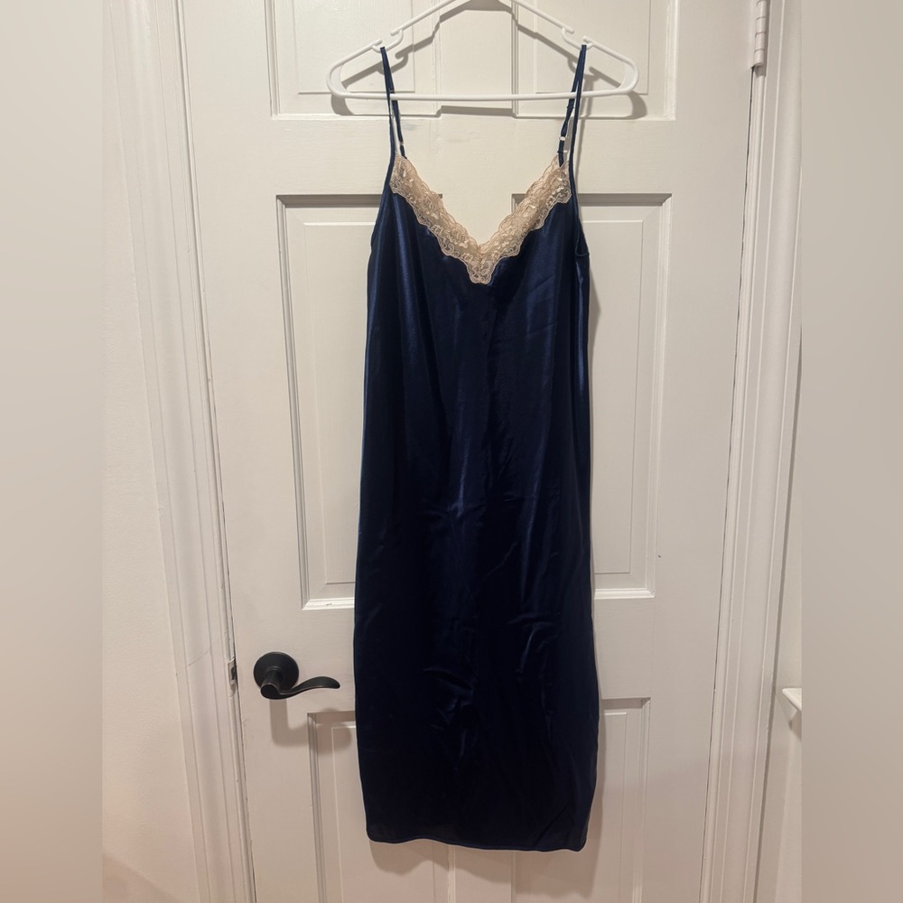 Shadowline Charming Satin Ballet Nightgown